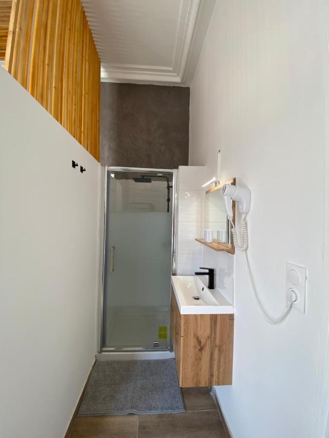 Capstay Roubaix Lille Private Shower & Netflix Exterior foto